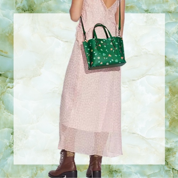 Coach Mollie Tote Bag with Mystical Floral Print NWT! - Picture 4 of 6